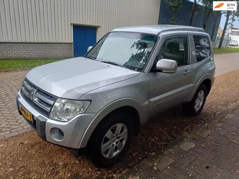 Mitsubishi Pajero 3.2 DI-D Invite High Roof Van