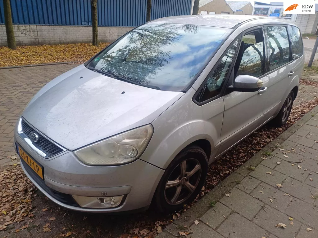 Ford Galaxy 2.0-16V Trend